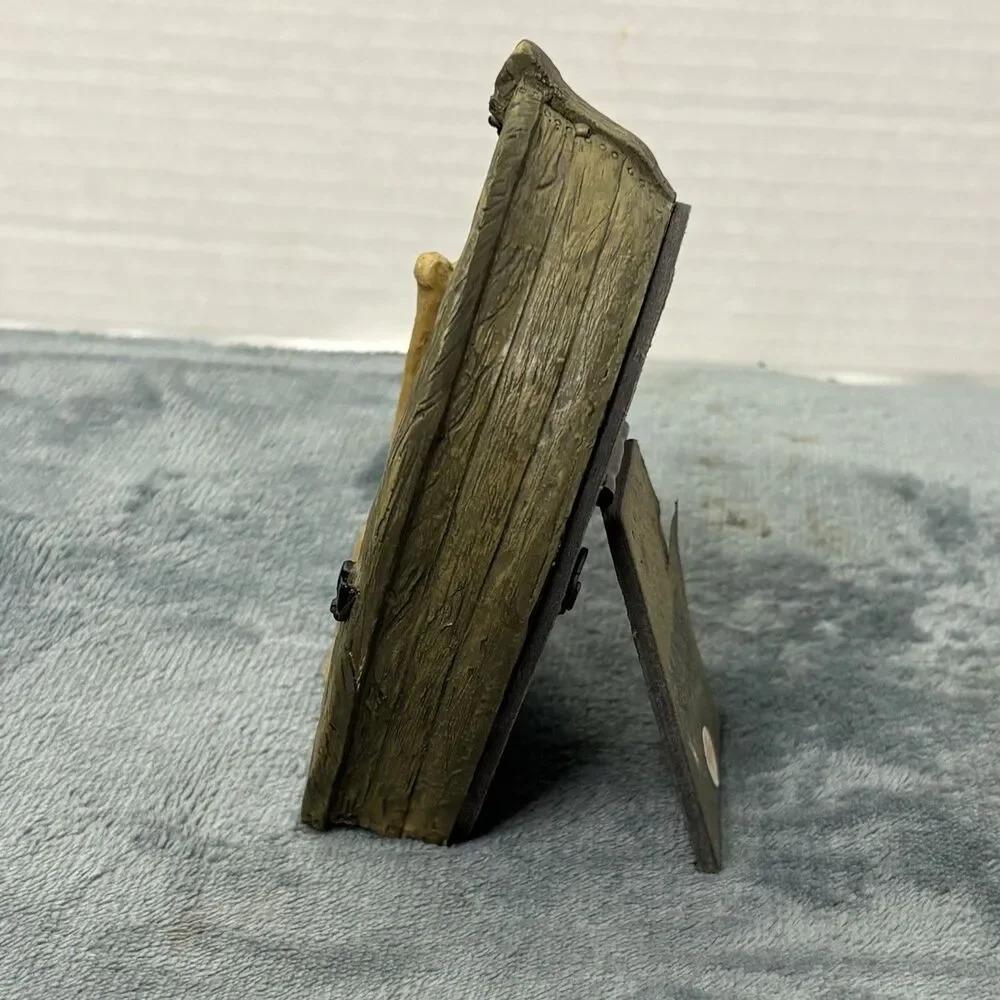 Frameology Rustic Rowboat with Paddles Oars Small Picture Frame